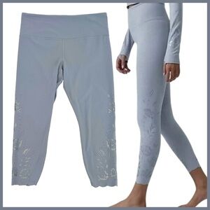 Athleta [Large - EUC] Elation Eyelet 7/8 Tights - Begonia Blue